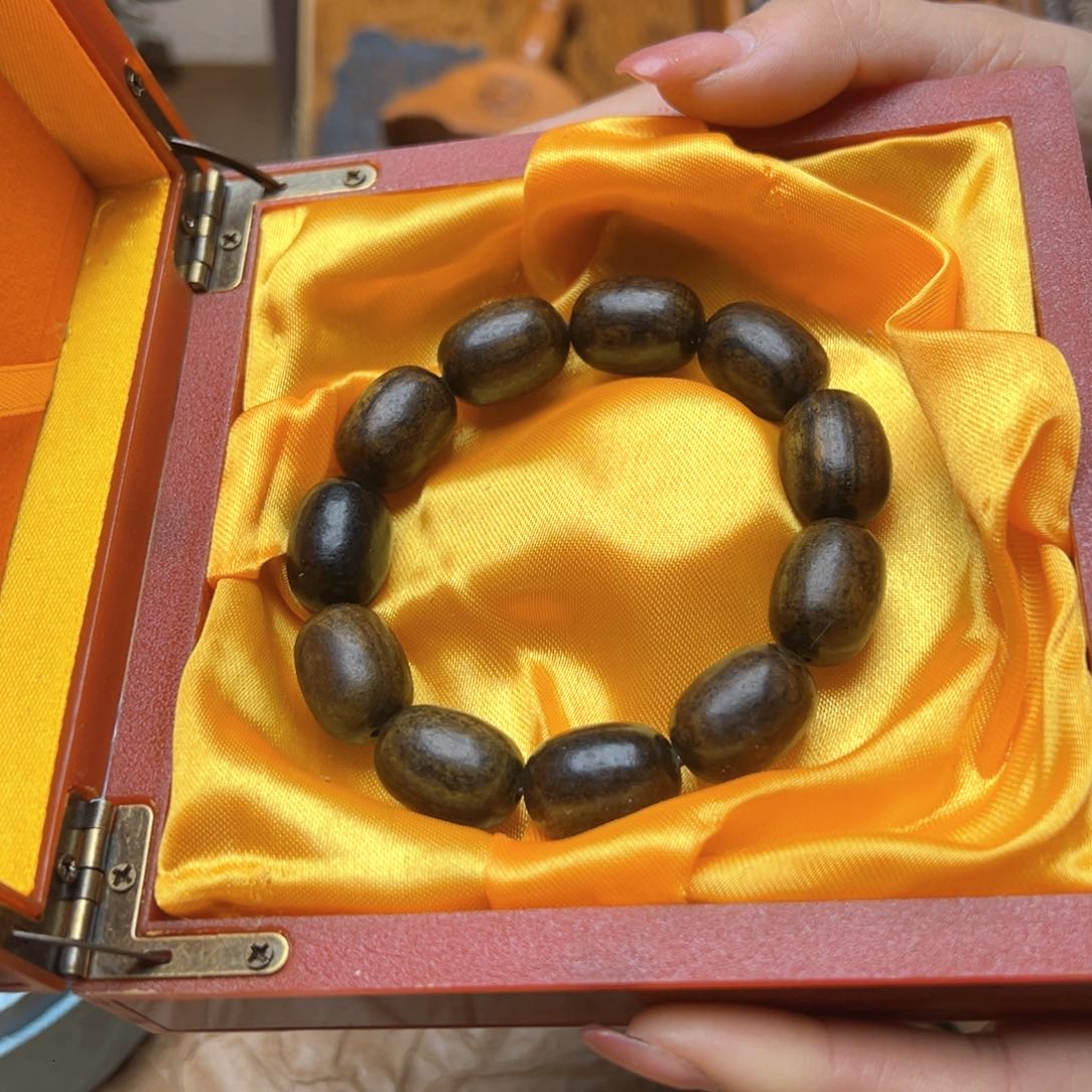 滴血莲花菩提吊坠