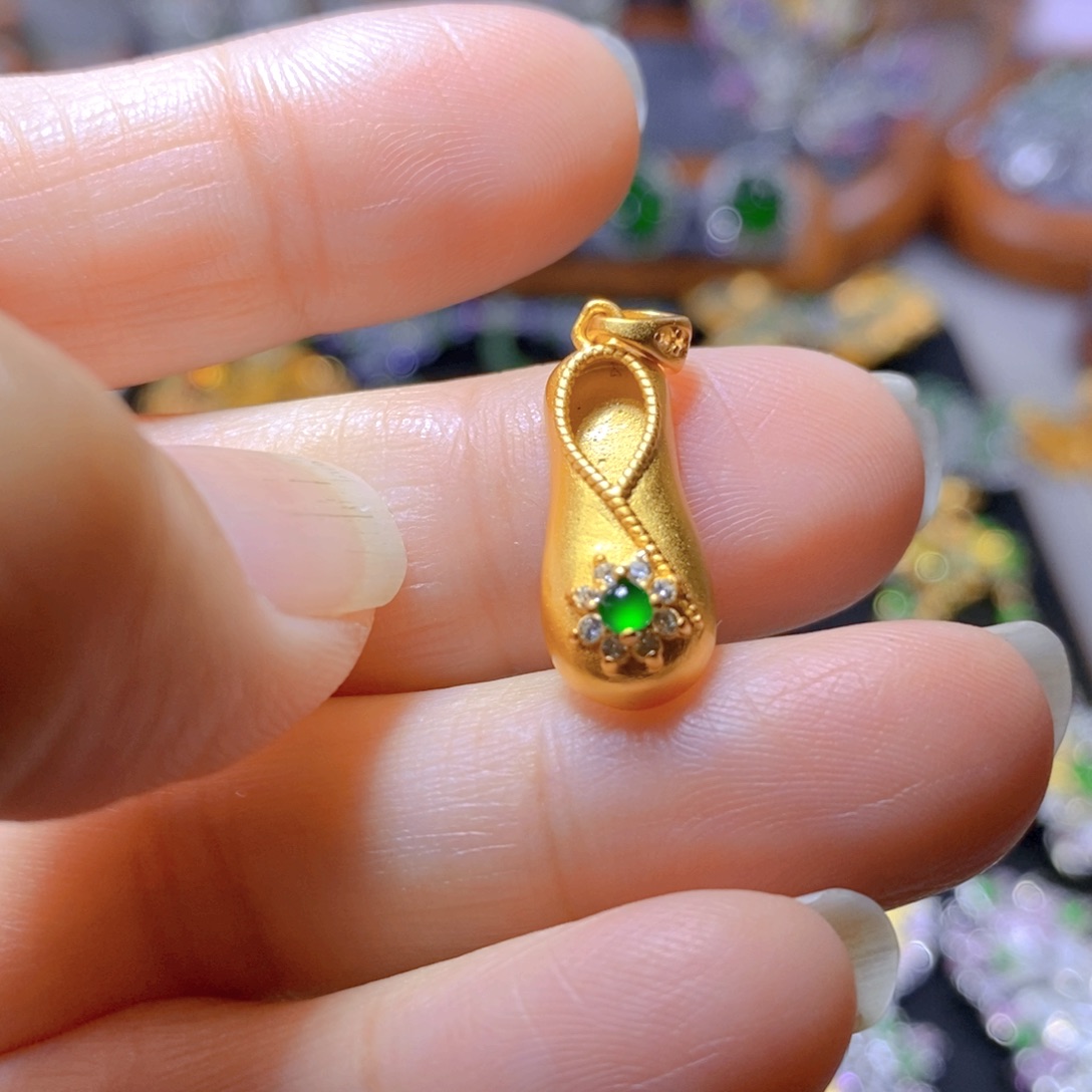 翡翠颈饰银S925镶嵌天然翡翠