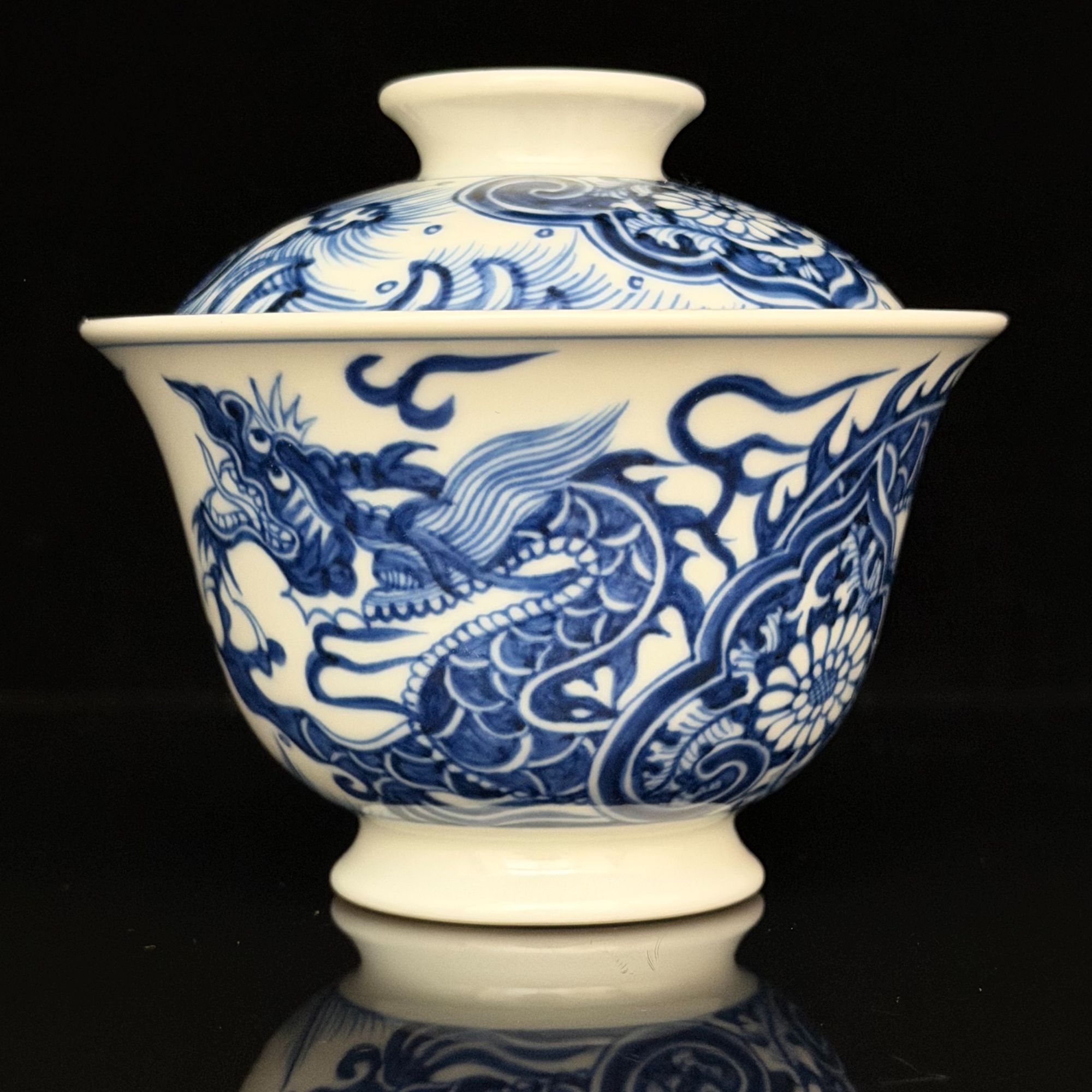 《芊山瓷语》穿花龙画片元宝盖碗-手工手绘