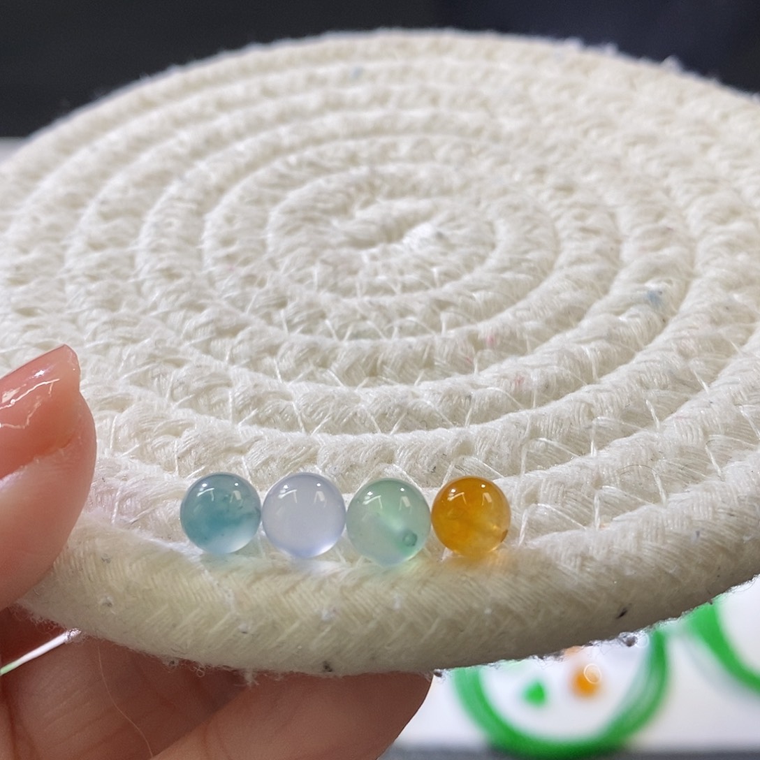 翡翠未镶嵌挂件单珠