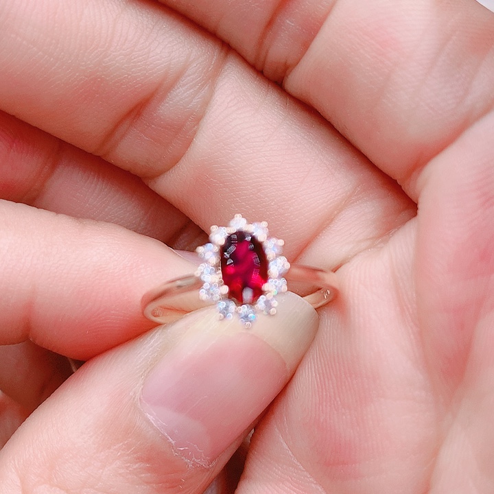 碧玺戒指18K金镶嵌4✖️6