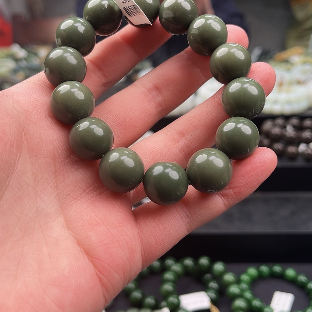 和田玉手串未镶嵌热****6