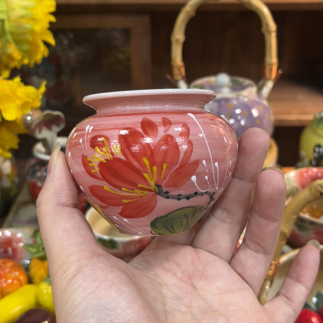 壶红红火火的时候看起来好开心