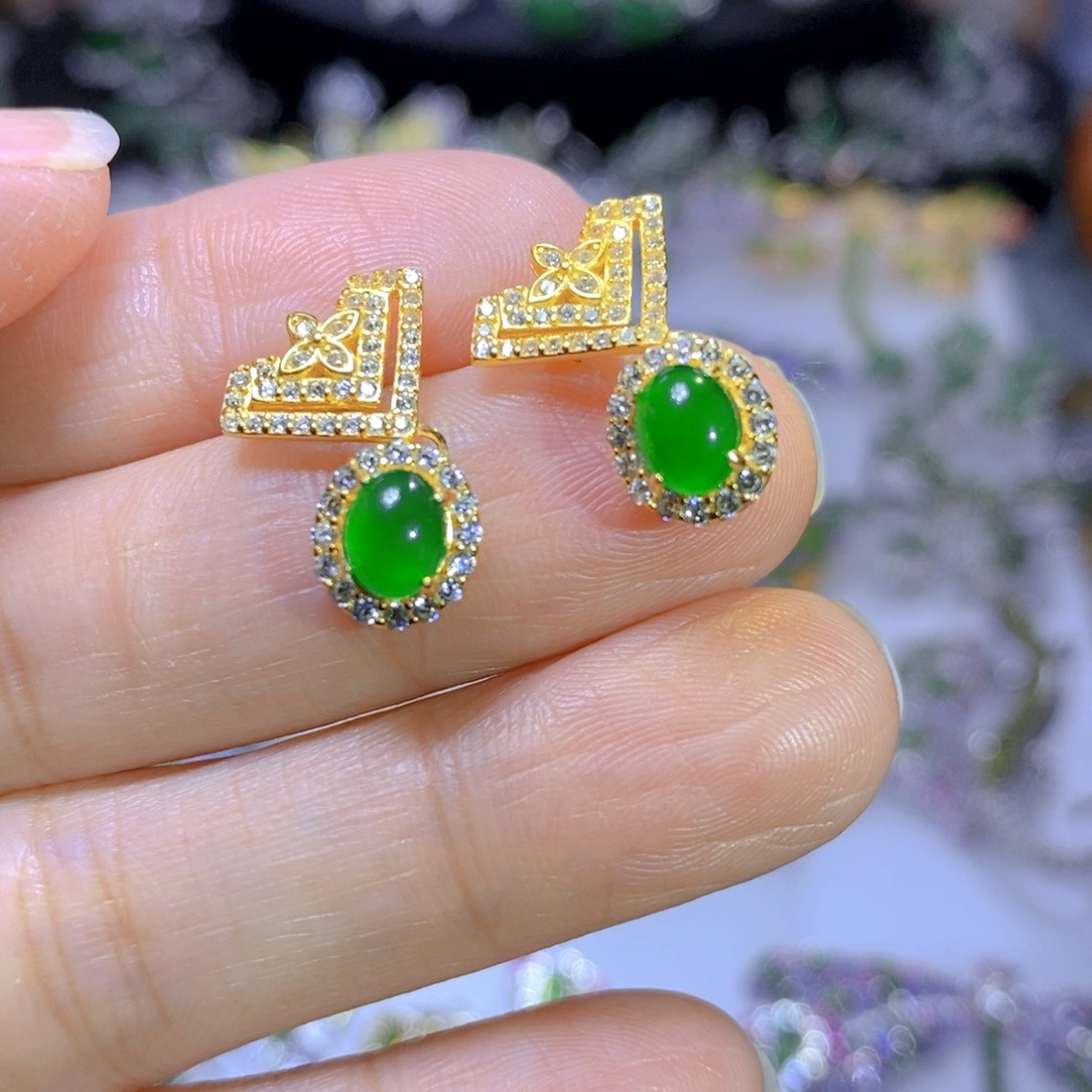 翡翠颈饰银S925镶嵌天然翡翠