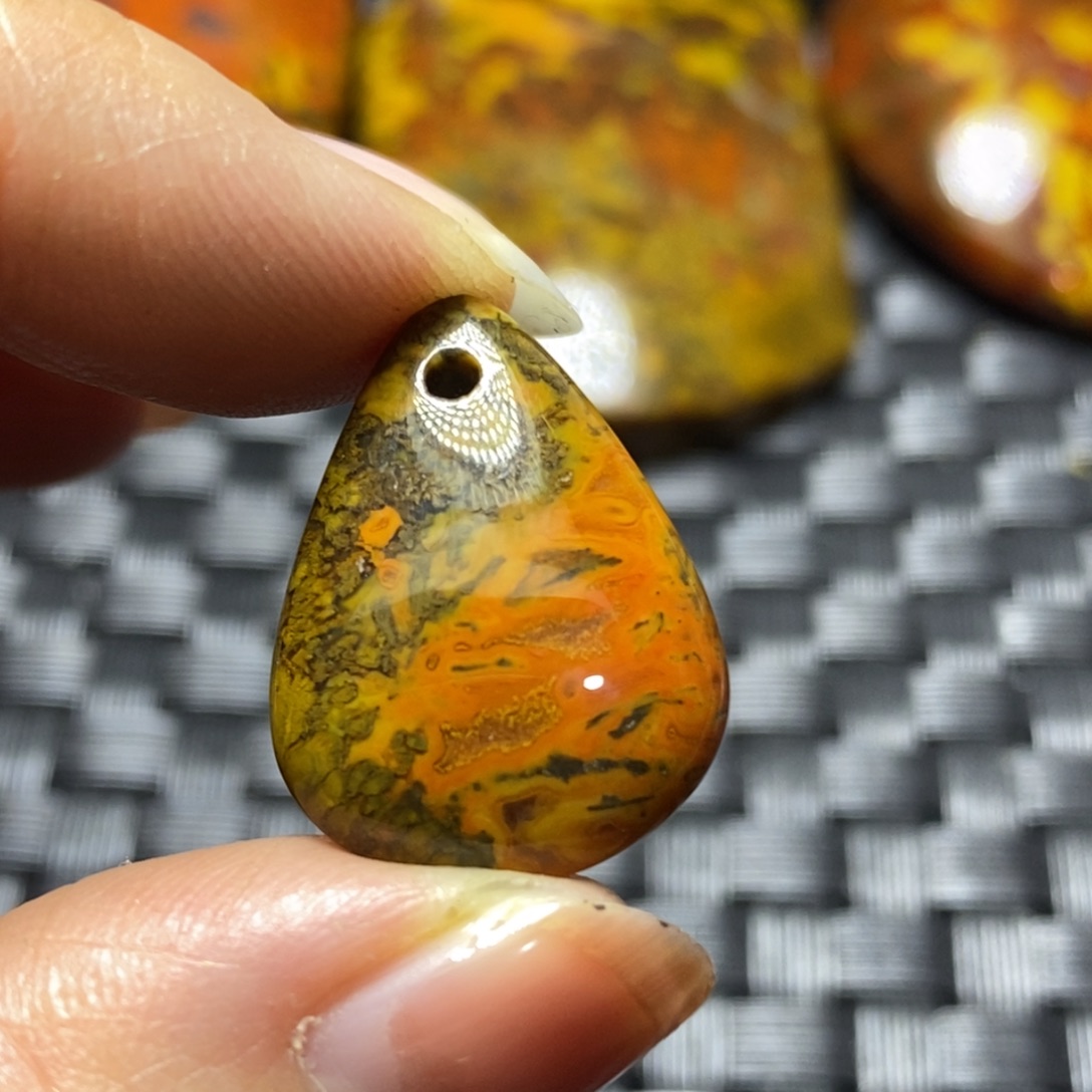 玛瑙/玉髓挂坠未镶嵌