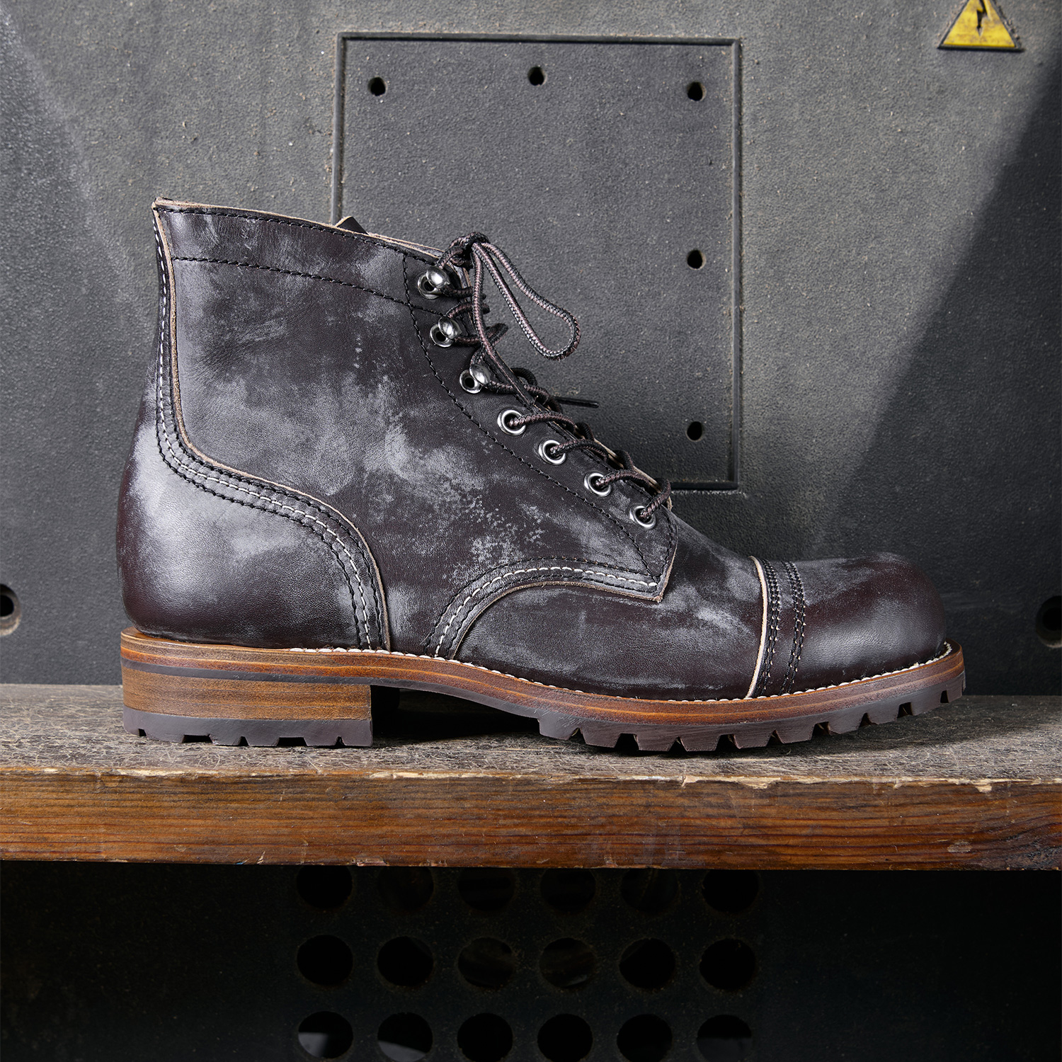 法国HAAS×玩儿SUPORTLO® PRO小牛皮V底US古董楦8111工装靴