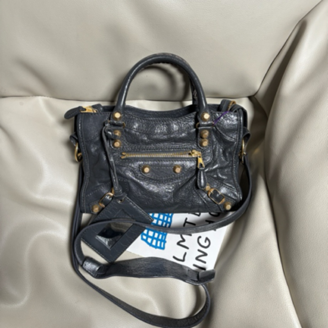 95新 Balenciaga/巴黎世家 菠萝钉机车mini单肩斜挎包