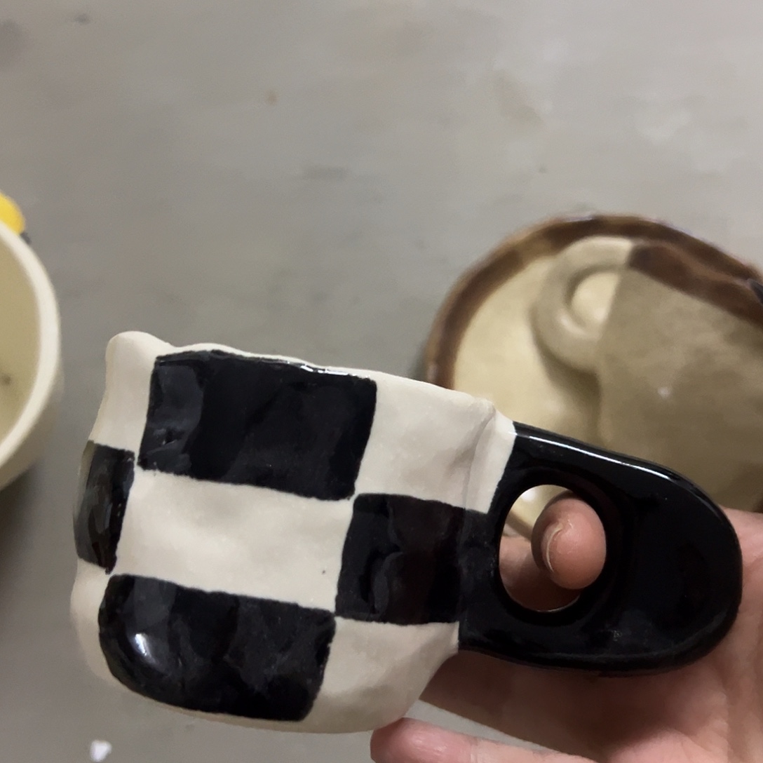 搪瓷微瑕棋盘格矮杯一个