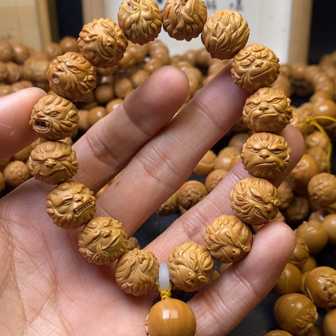 猴头核桃吊坠大圣归来