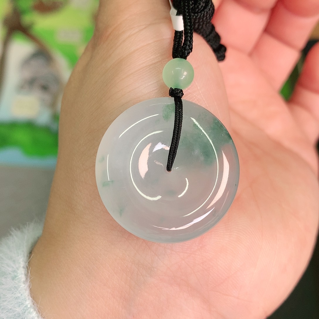 翡翠颈饰未镶嵌冰胶飘绿扣子 30 厚6.0