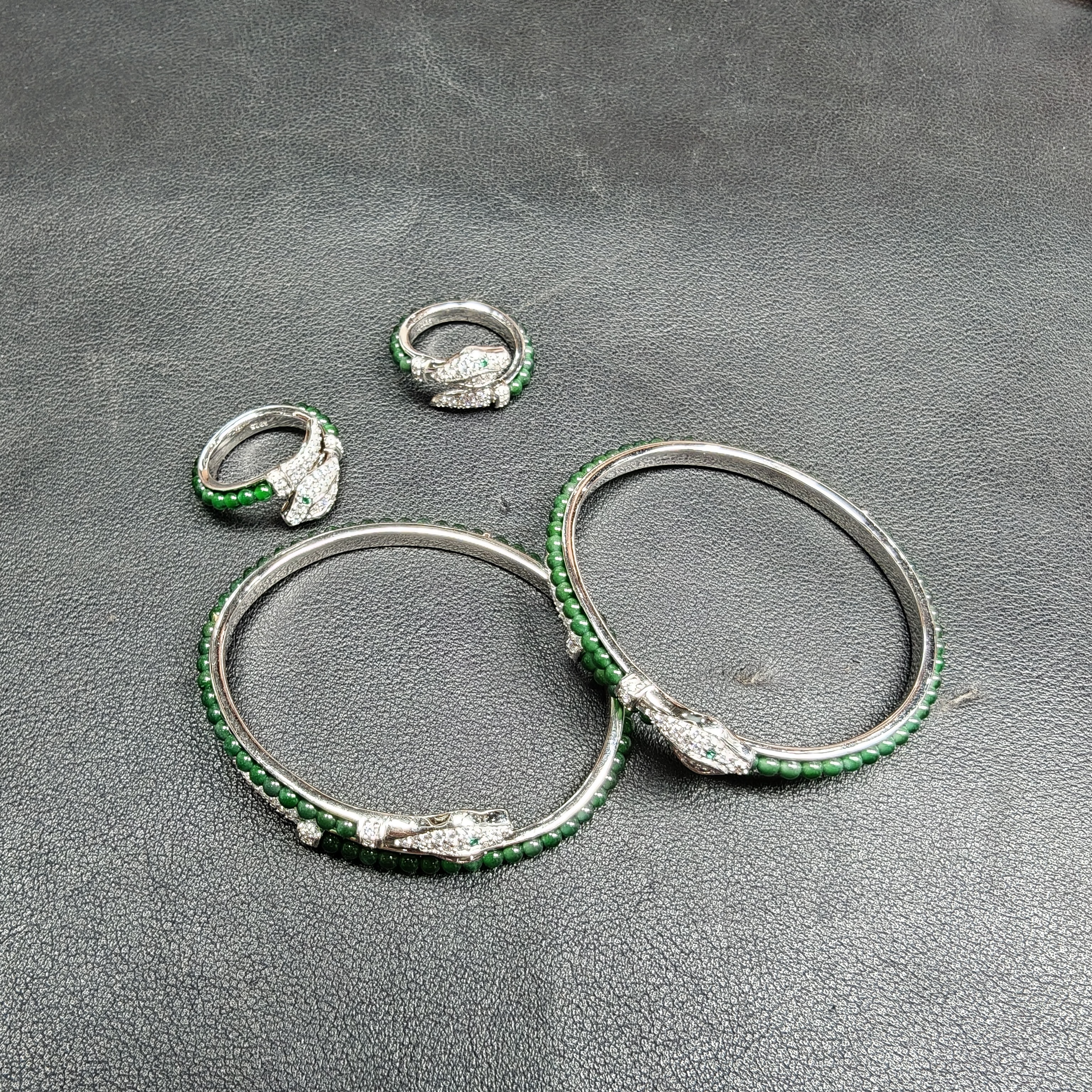 【玉经纶】-45748/Q35-621-天然A货翡翠开口镯-多样性发其一