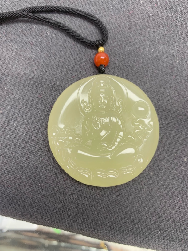 新款山料观音吊坠油润圆形 观音以主播介绍为主
