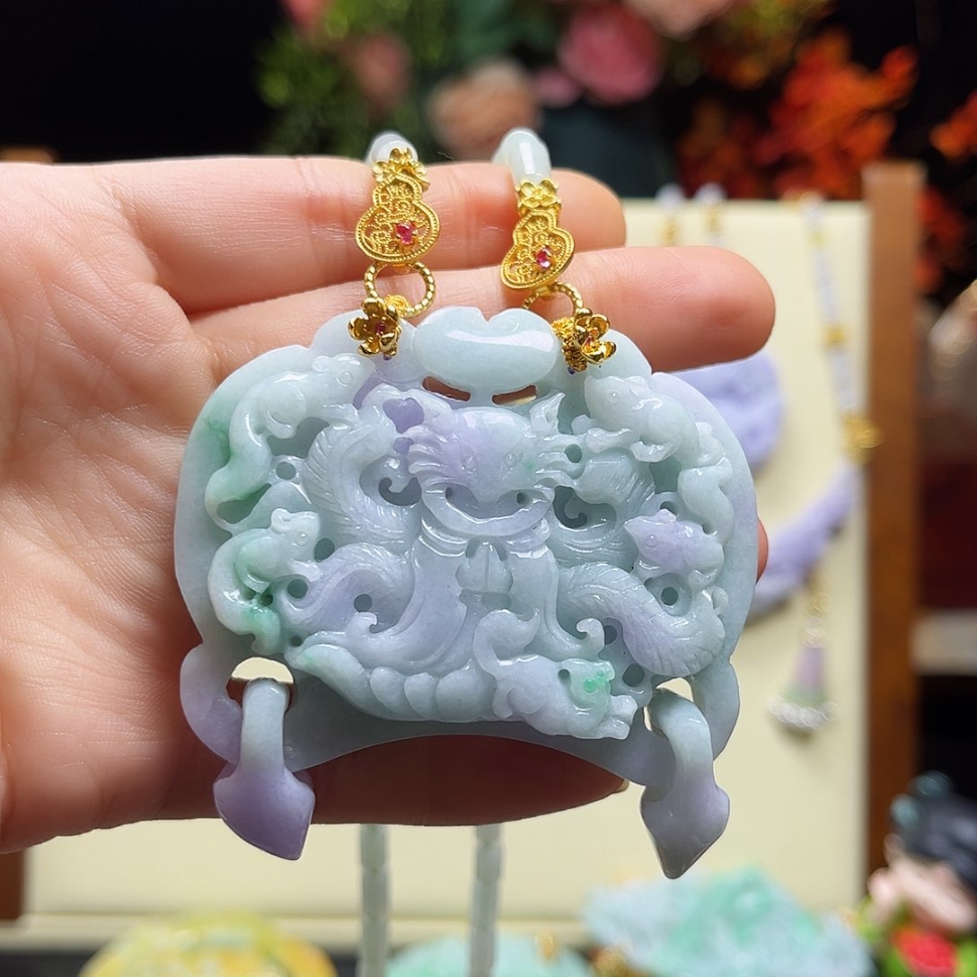 翡翠颈饰未镶嵌天然翡翠