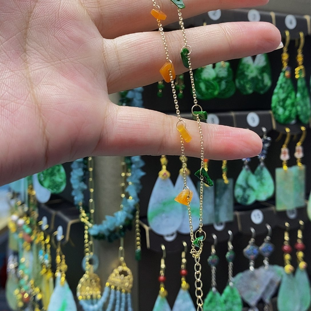 未镶嵌翡翠耳饰翡翠