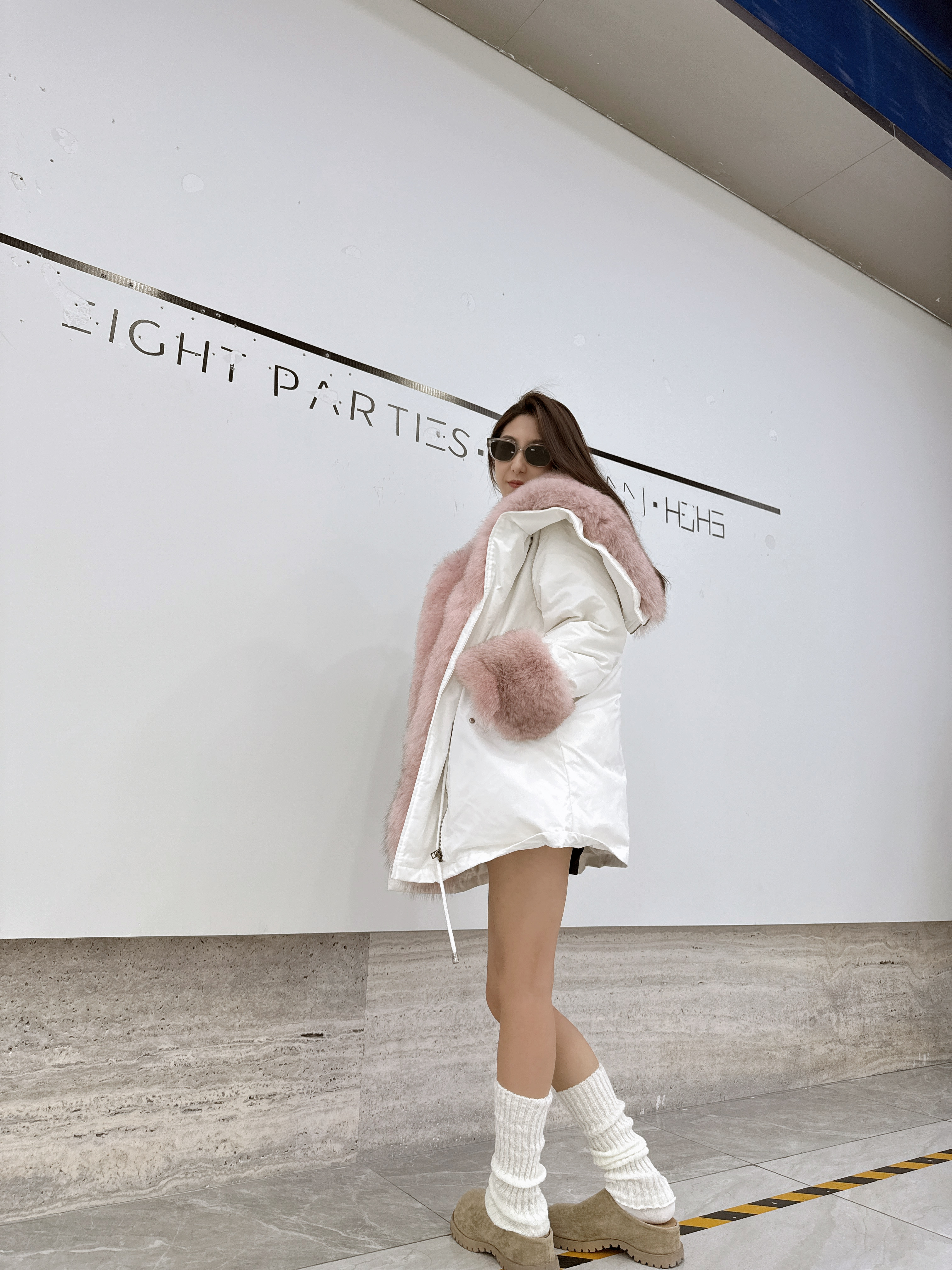 2025款冰岛之恋甜美系二合一真毛领可拆卸羽绒派克服时尚百搭