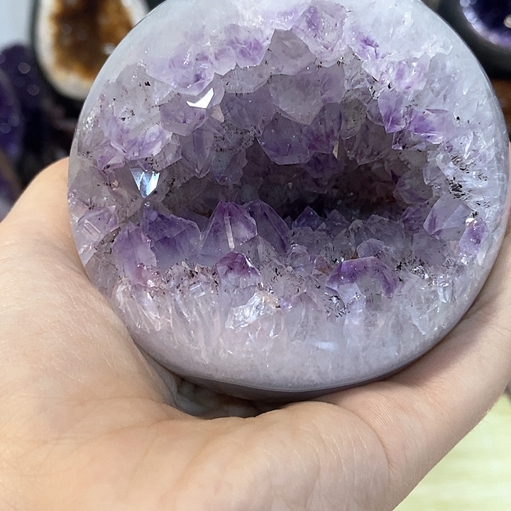 未镶嵌水晶大型摆件（非配饰）