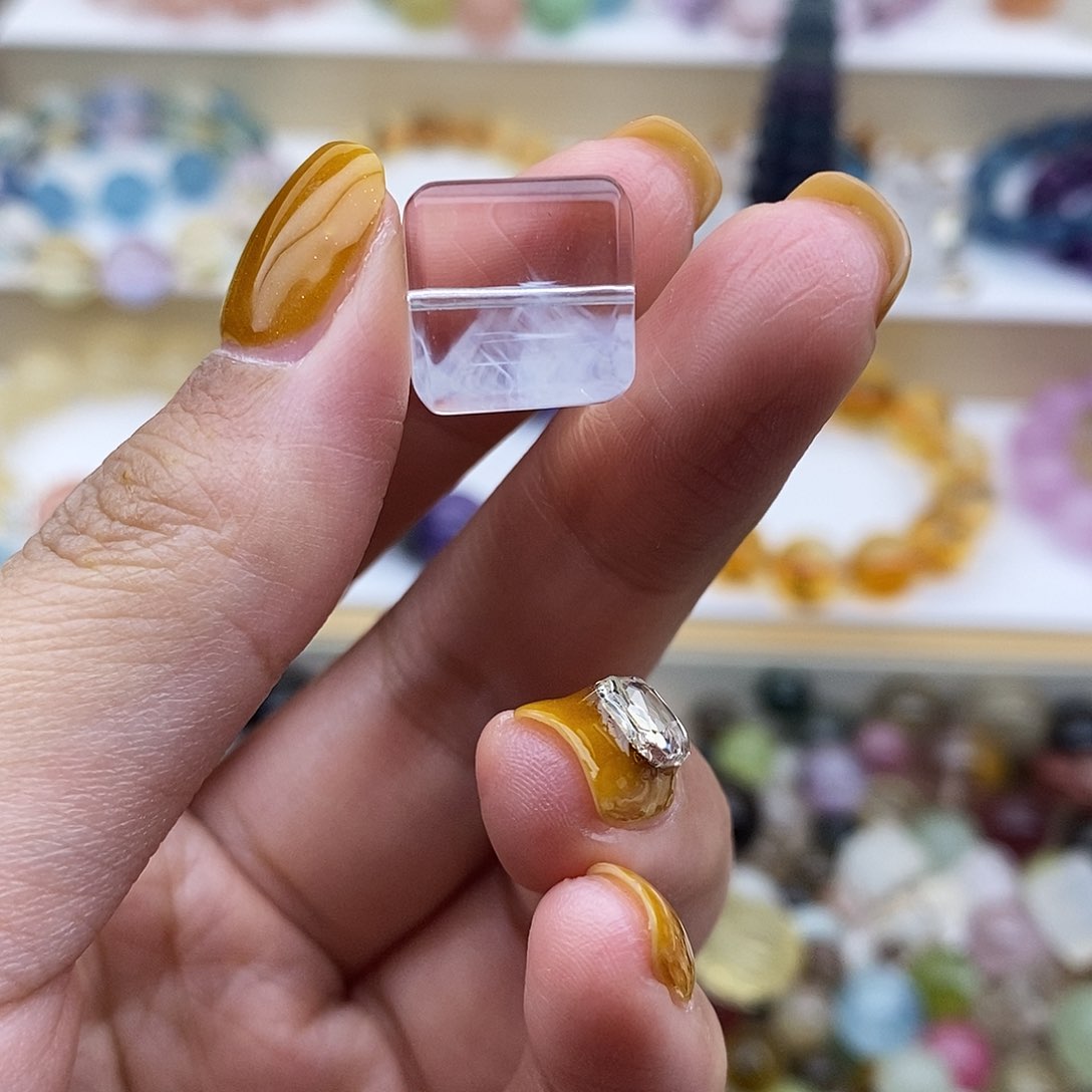 未镶嵌珠宝半成品水晶?****青