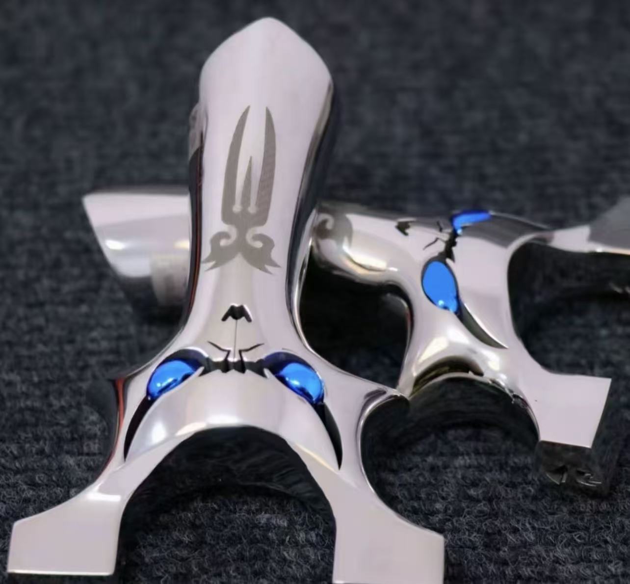 正品巴马克不锈钢恶魔四代龙齿怪兽户外玩具