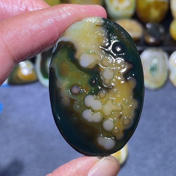 S***.玛瑙/玉髓未镶嵌珠宝奇石