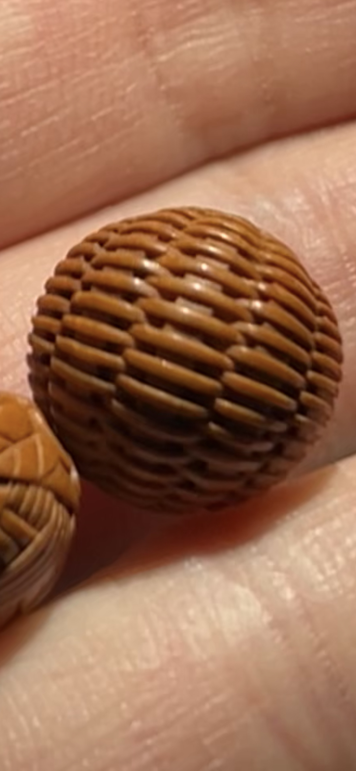 超密藤编小桃篮1颗精雕款