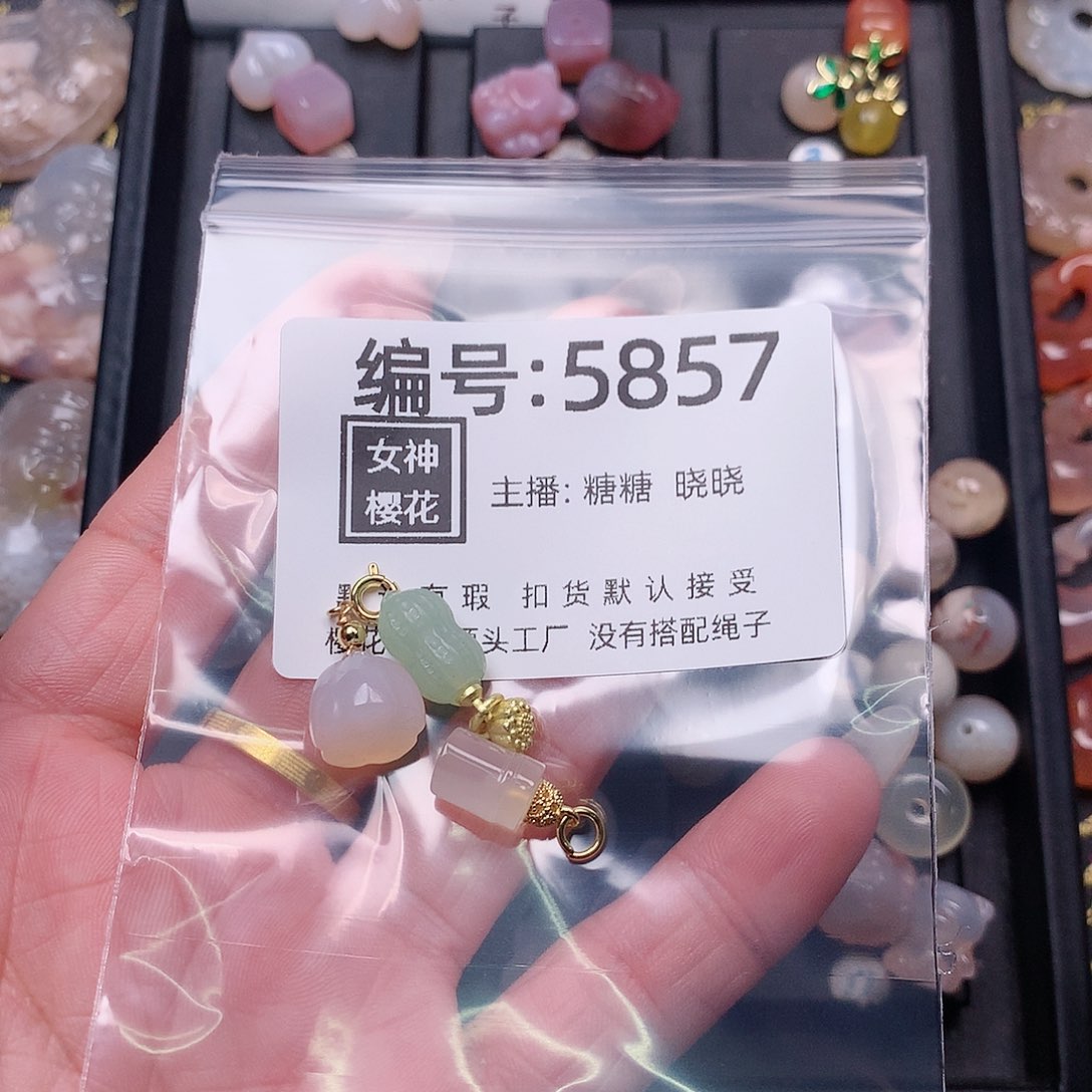 玛瑙/玉髓颈饰合金h****a