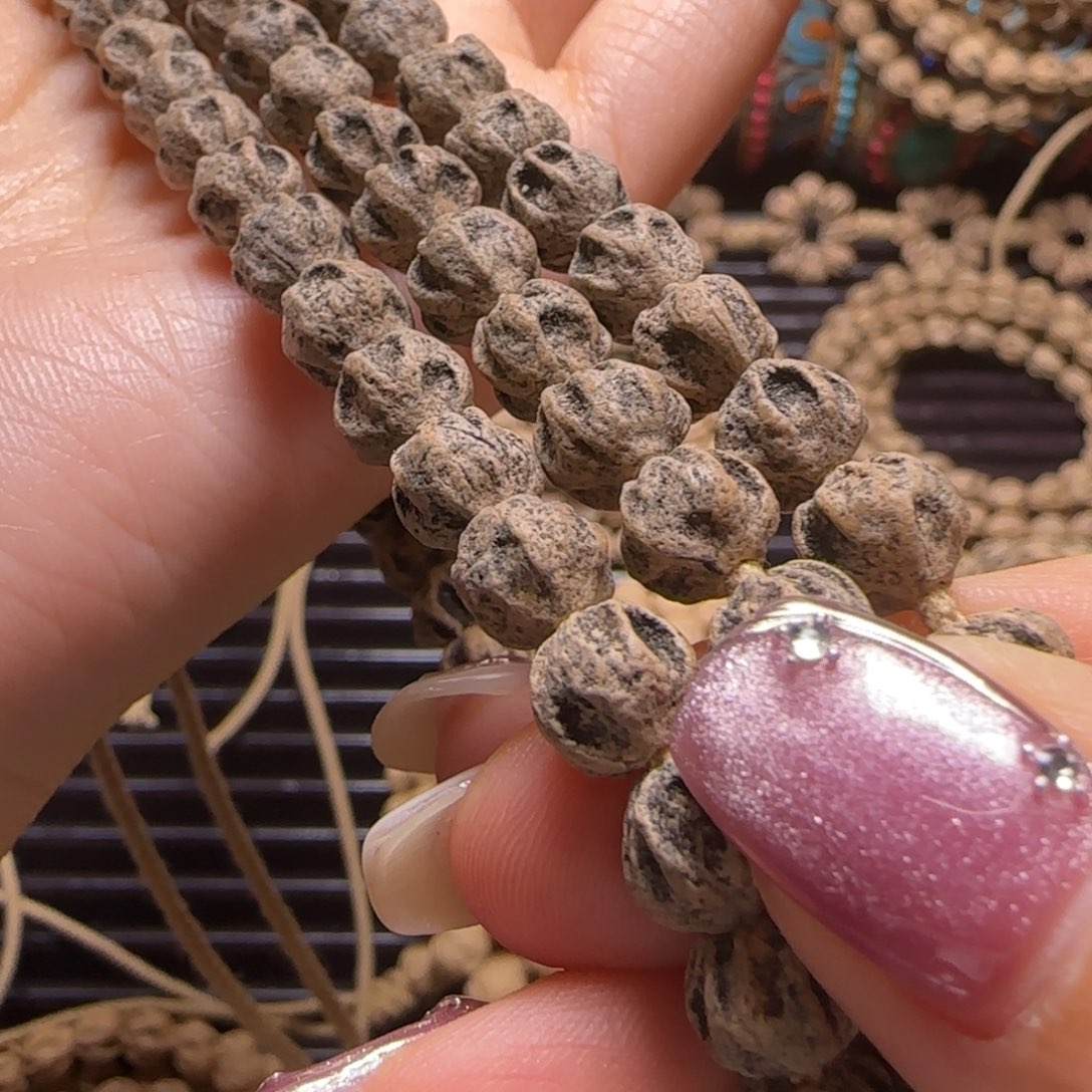 用***5吊坠柏香籽/百香籽