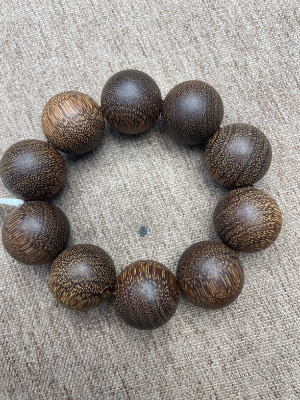 沉香木串文玩老料 122号