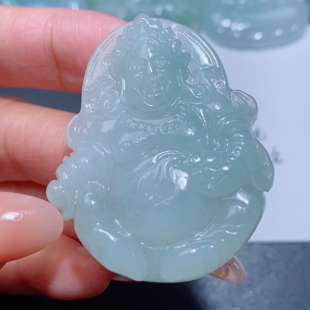 定制翡翠吊坠未镶嵌