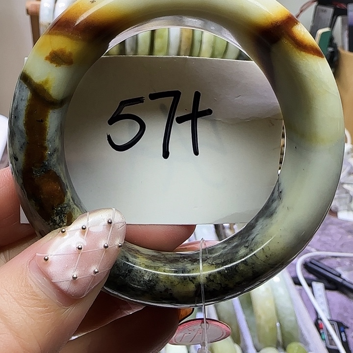 透闪石-蛇纹石玉未镶嵌手镯