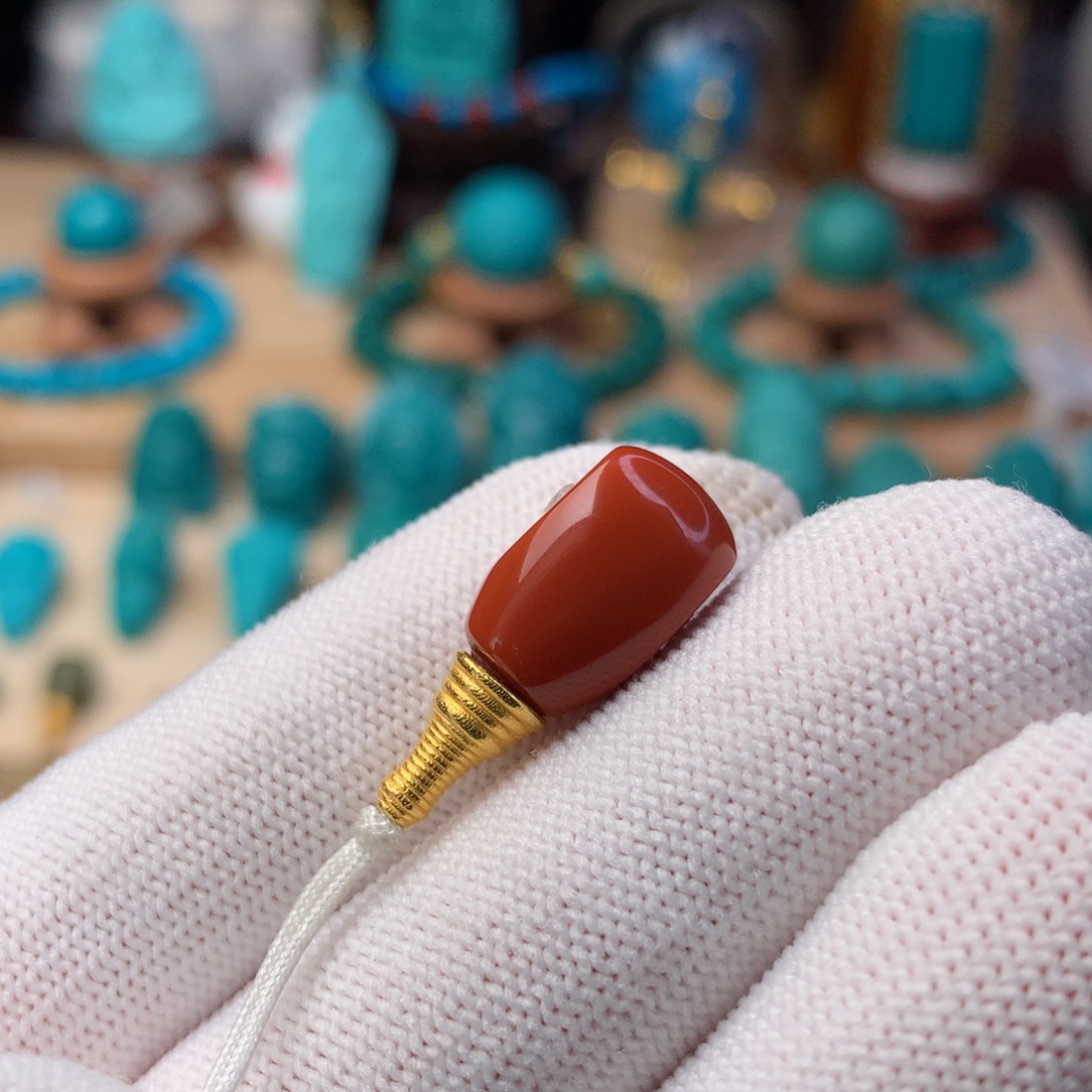 南红玛瑙珠宝奇石18K金镶嵌9mm