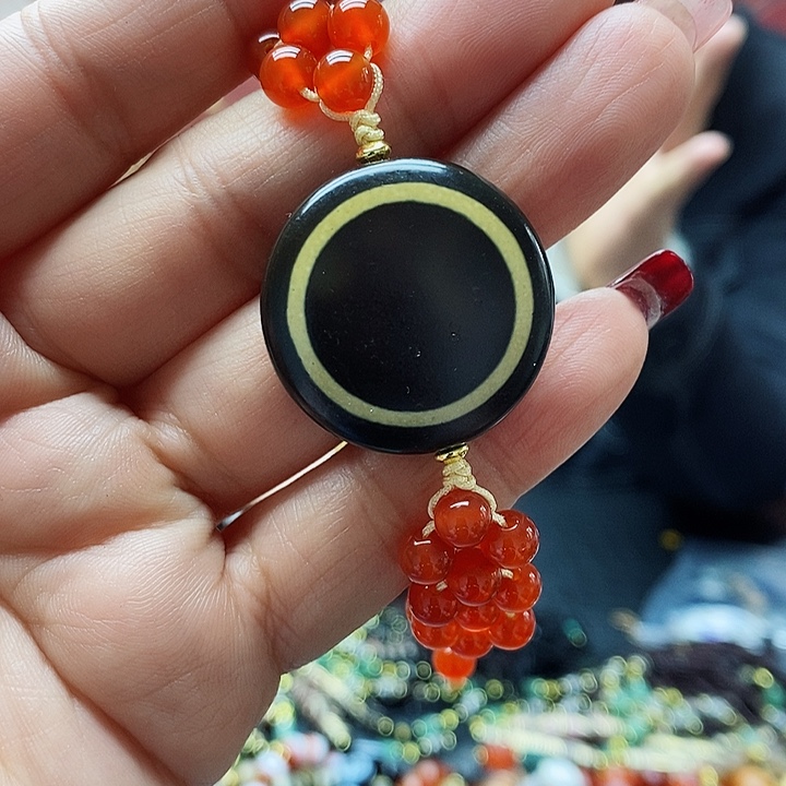 玛瑙/玉髓颈饰合金