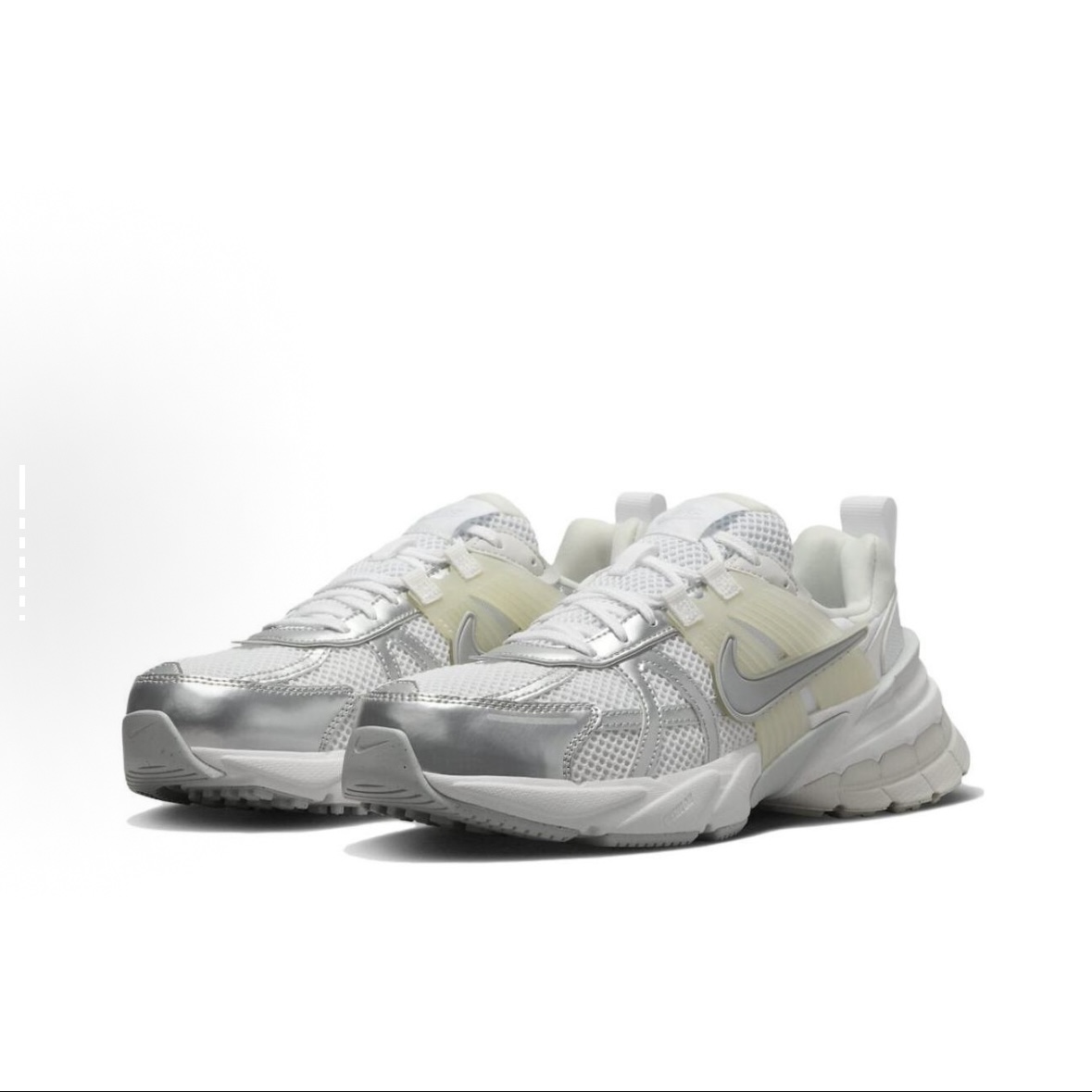 Nike/耐克 V2K 男女复古舒适缓震运动休闲跑步鞋老爹鞋 3794