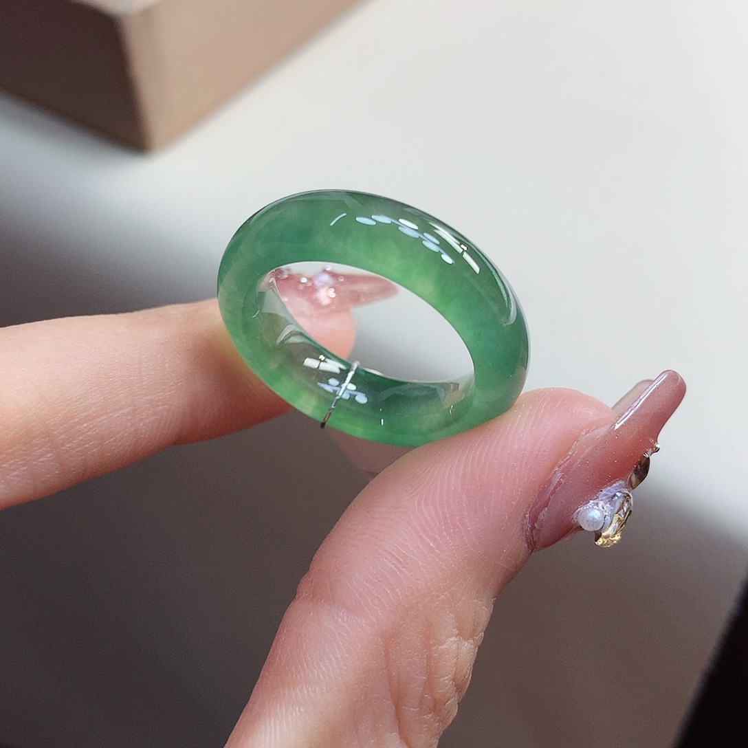 翡翠未镶嵌戒指19号