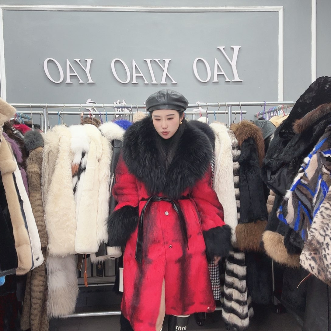 姚小妖家高端皮草