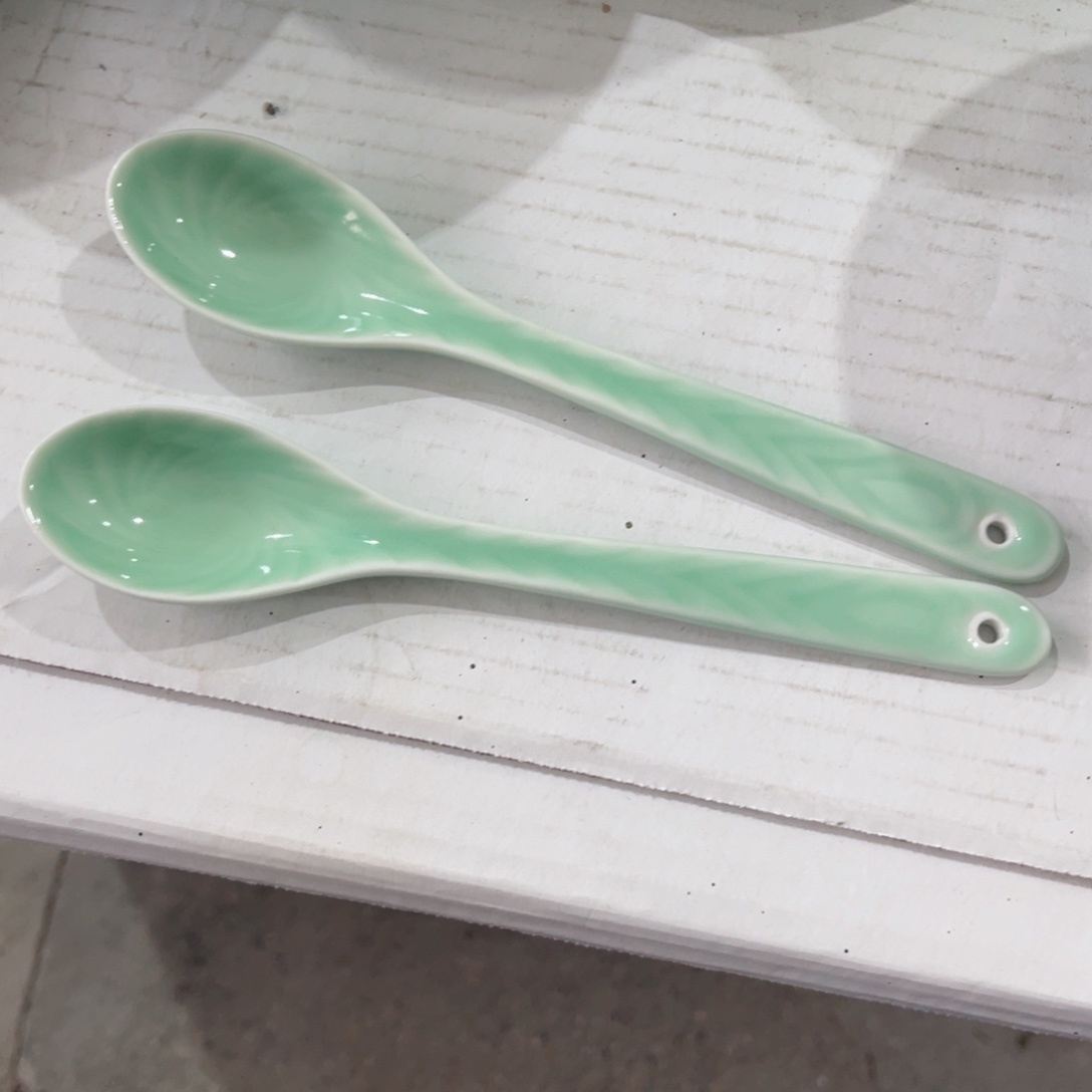 瓷片额哈哈哈哈哈哈哈