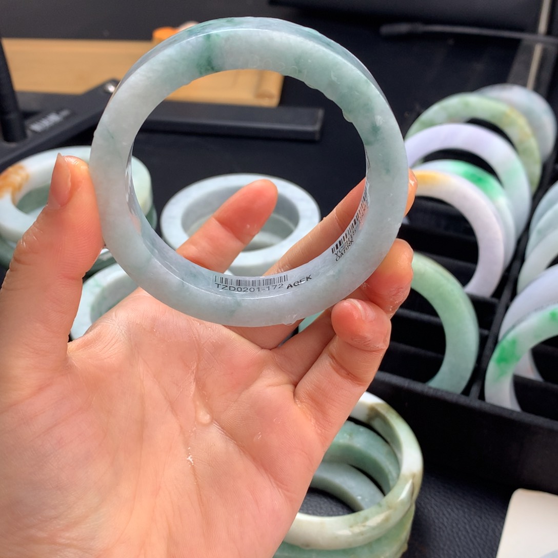 定制翡翠纯天然未镶嵌