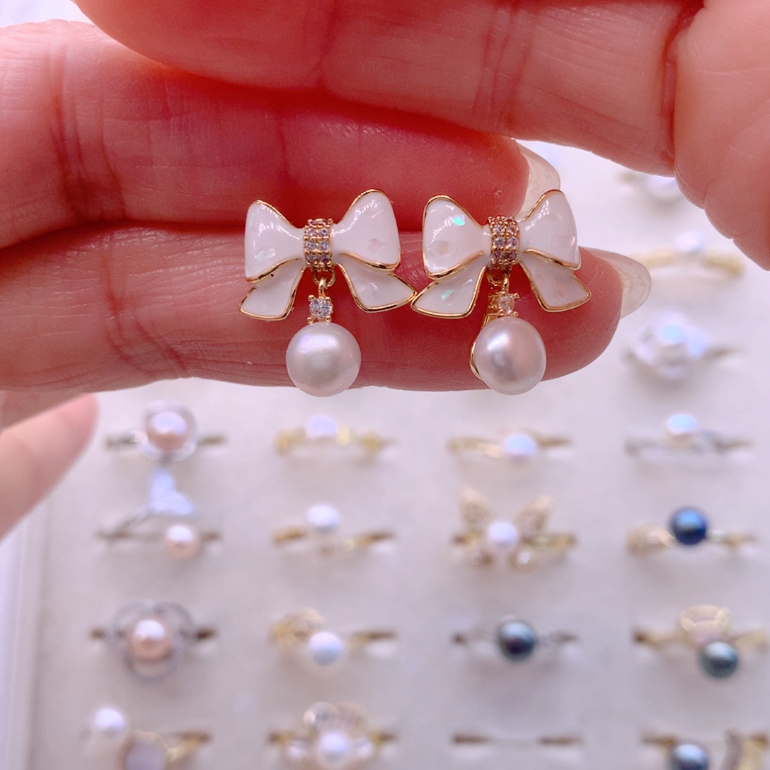 合金淡水珍珠耳饰