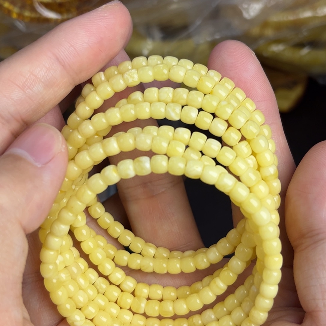 琥珀未镶嵌裸石4.5阿尔卑斯多样发其一