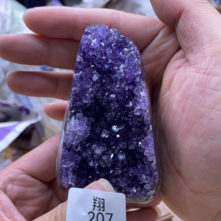 未镶嵌水晶大型摆件（非配饰）