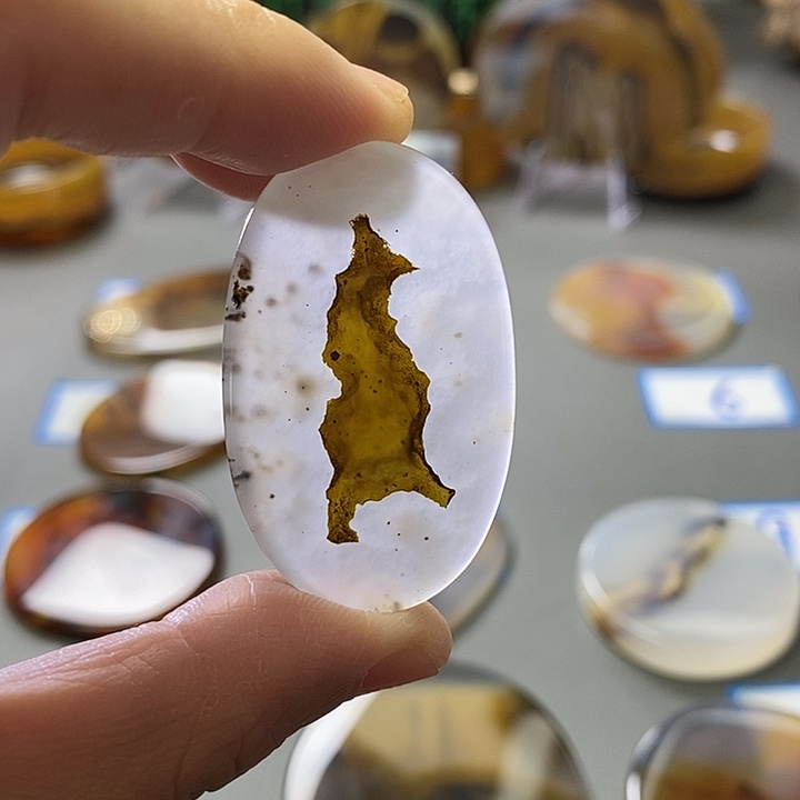 玛瑙/玉髓未镶嵌珠宝半成品76