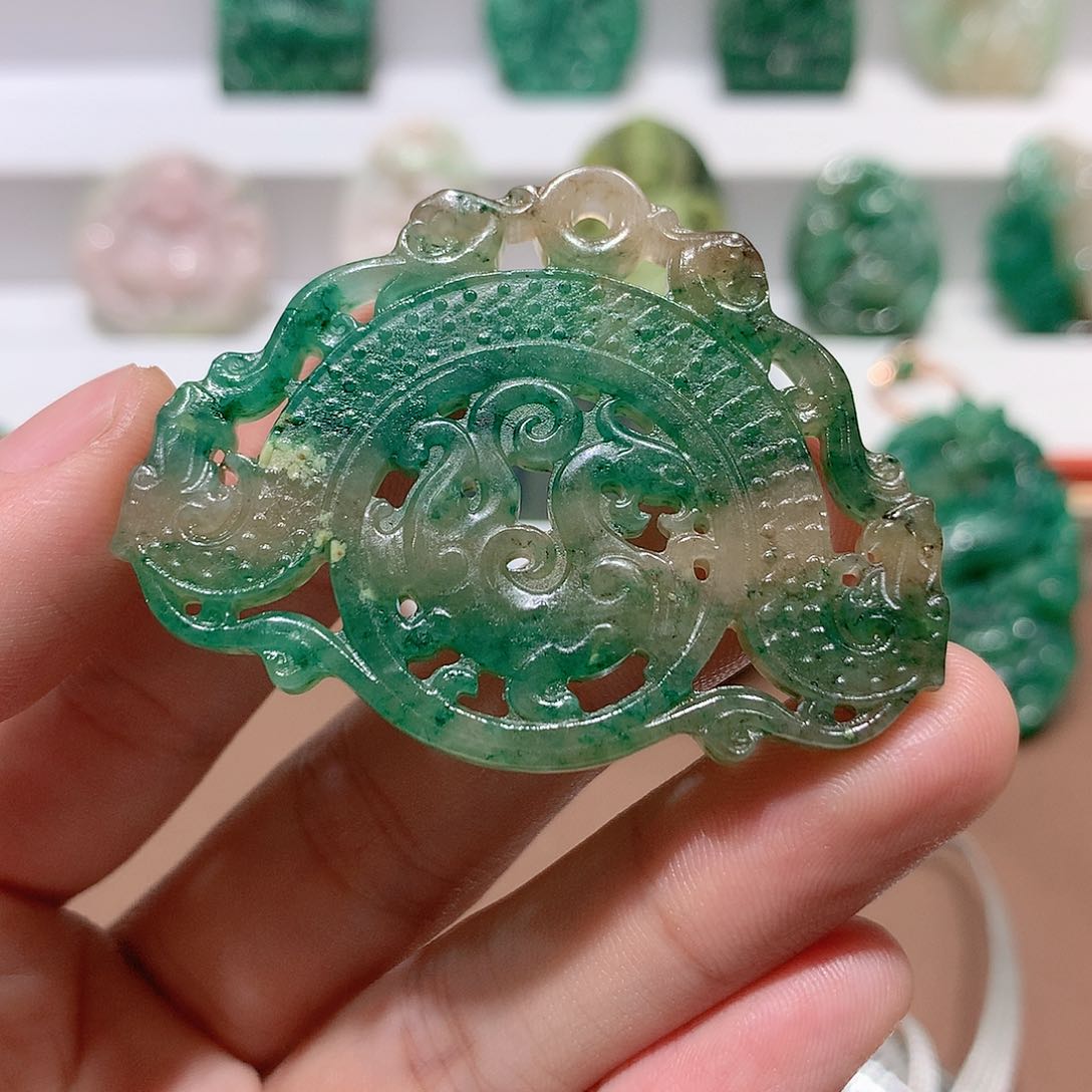 独山玉挂件未镶嵌