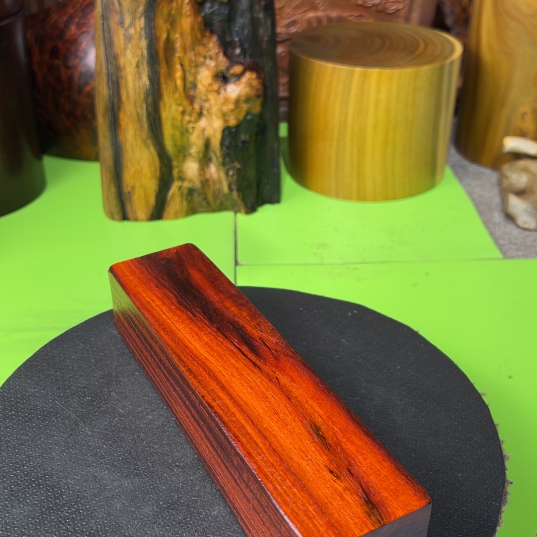 佩***安大果紫檀（缅甸花梨）