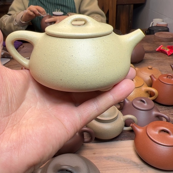 本山绿泥茶壶本绿泥半手精工制作满瓢230c c