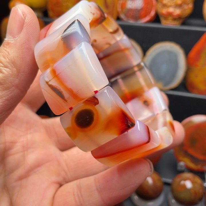 玛瑙/玉髓颈饰未镶嵌