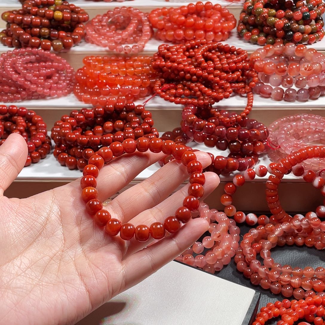 墨***涵南红玛瑙未镶嵌手链