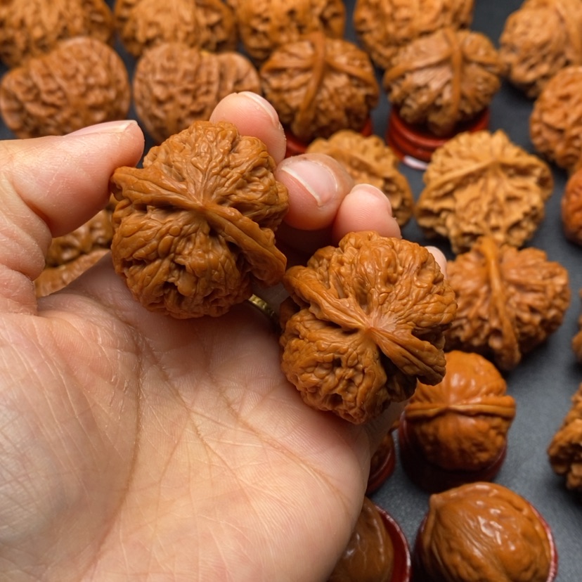 【闪购商品】文玩核桃把件36将军