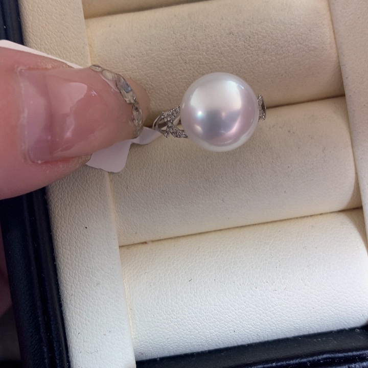 18K金镶嵌戒指海水珍珠