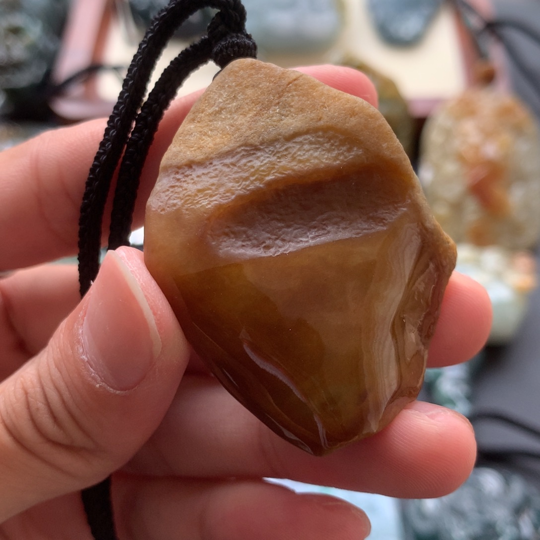 翡翠未镶嵌颈饰素面原石