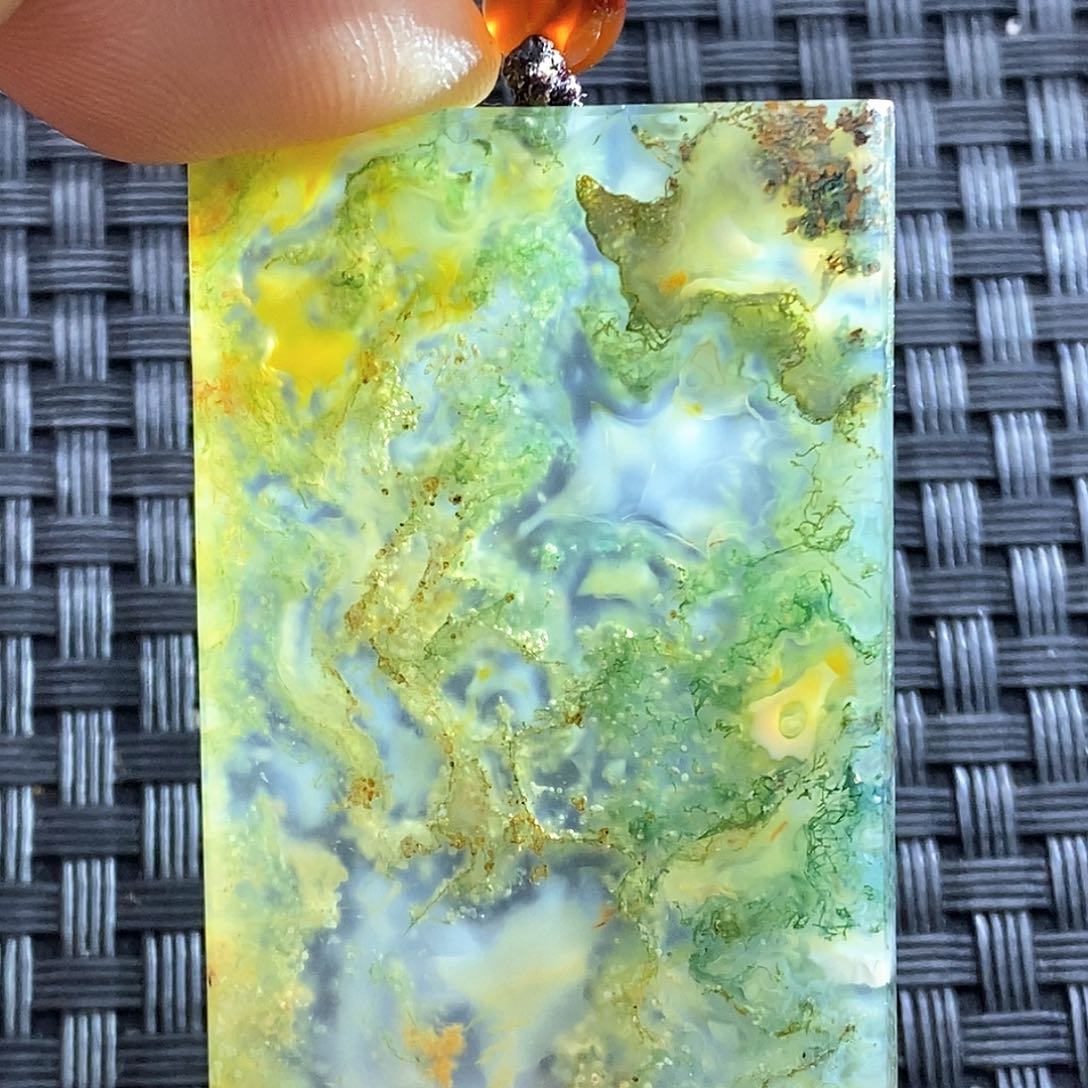 玛瑙/玉髓颈饰未镶嵌老*人