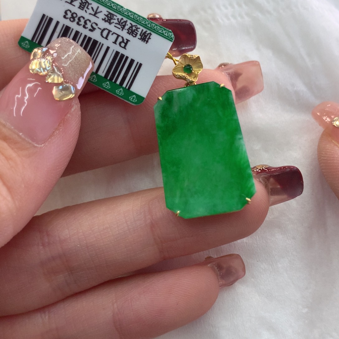 翡翠吊坠(不含链)18K金镶嵌